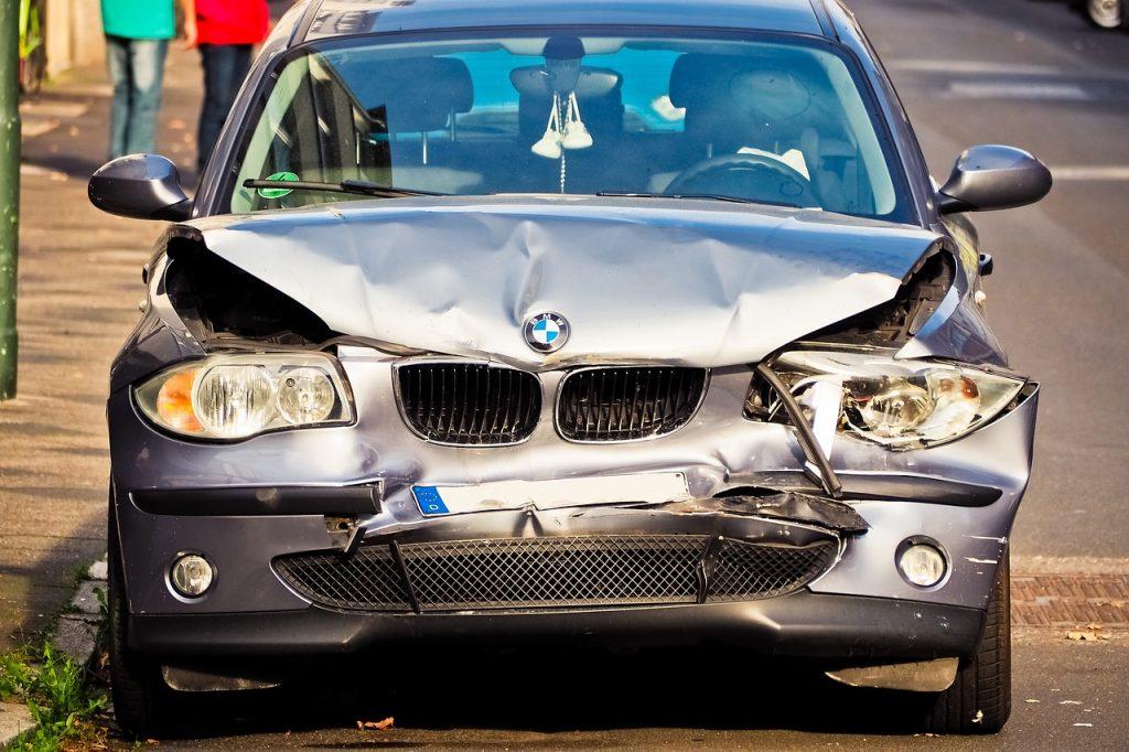 automobile, accident, vehicle-3734396.jpg